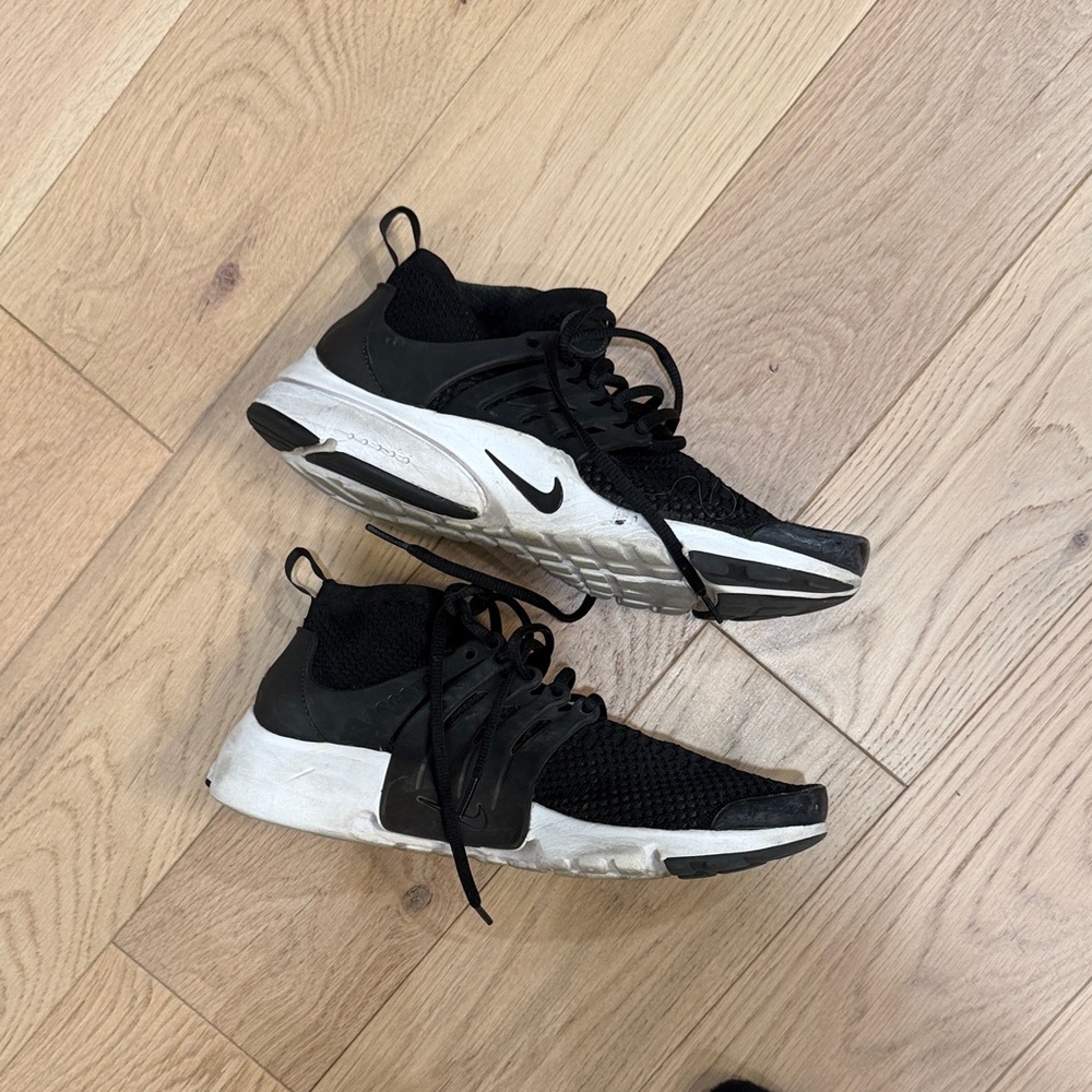 Nike Dual-Tone Athletic Shoes